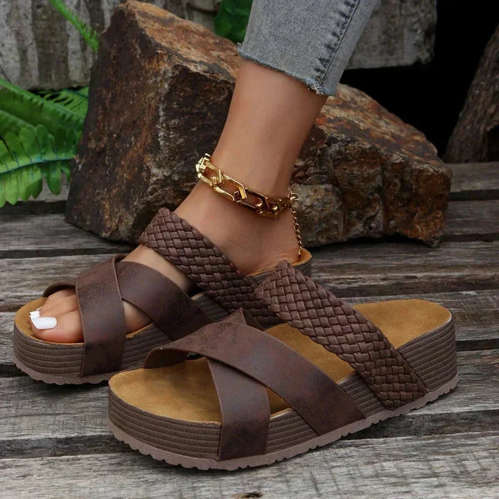 Naya | Comfortable Orthopaedic Sandals